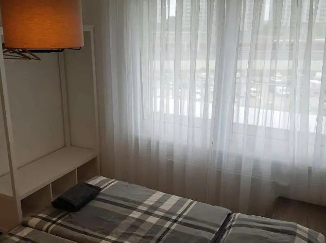 Hauptbahnhof 5 Apartment *
